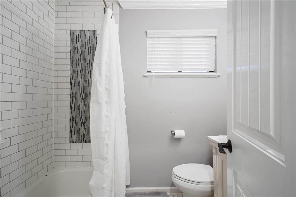 4205 Haring Road Metairie, LA 70006 - Photo 10 of 16 Gallery Image 10
