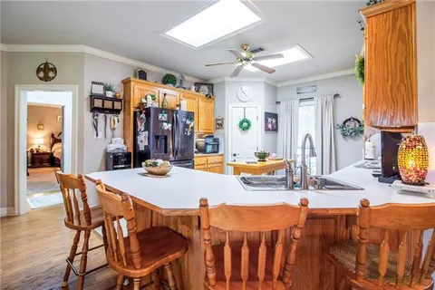$370,000 | 37161 Shadow Court, Prairieville, LA 70769