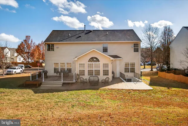 $830,000 | 156 Meadowview Lane, Warrenton, VA 20186