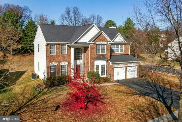 $830,000 | 156 Meadowview Lane, Warrenton, VA 20186