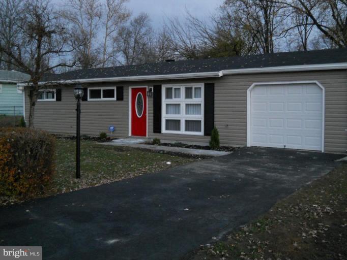 1820 Colmar Road Gwynn Oak, MD 21207 - Photo 2 of 23 Front at dusk