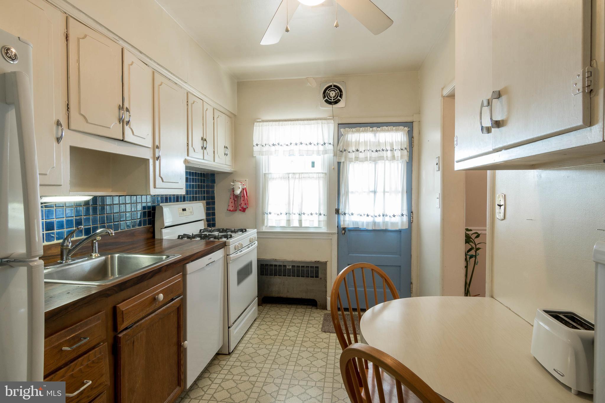 417 Dumbarton Road Baltimore, MD 21212 - Photo 14 of 34