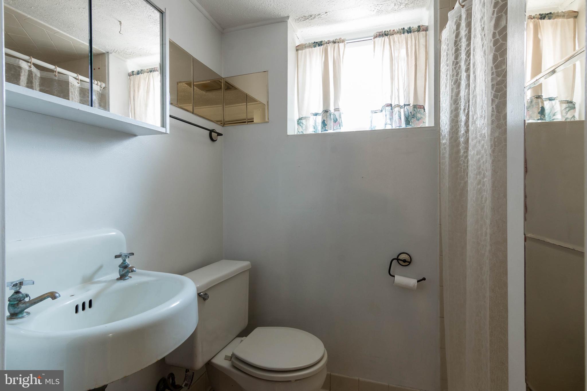 417 Dumbarton Road Baltimore, MD 21212 - Photo 29 of 34