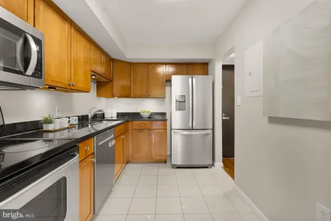 $390,000 | 2230 George C Marshall Drive, Unit 306, Falls Church, VA 22043