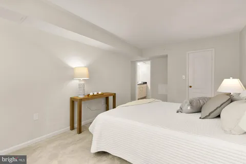 $390,000 | 2230 George C Marshall Drive, Unit 306, Falls Church, VA 22043