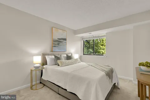 $390,000 | 2230 George C Marshall Drive, Unit 306, Falls Church, VA 22043