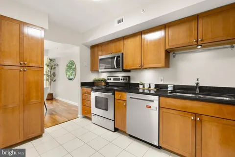 $390,000 | 2230 George C Marshall Drive, Unit 306, Falls Church, VA 22043