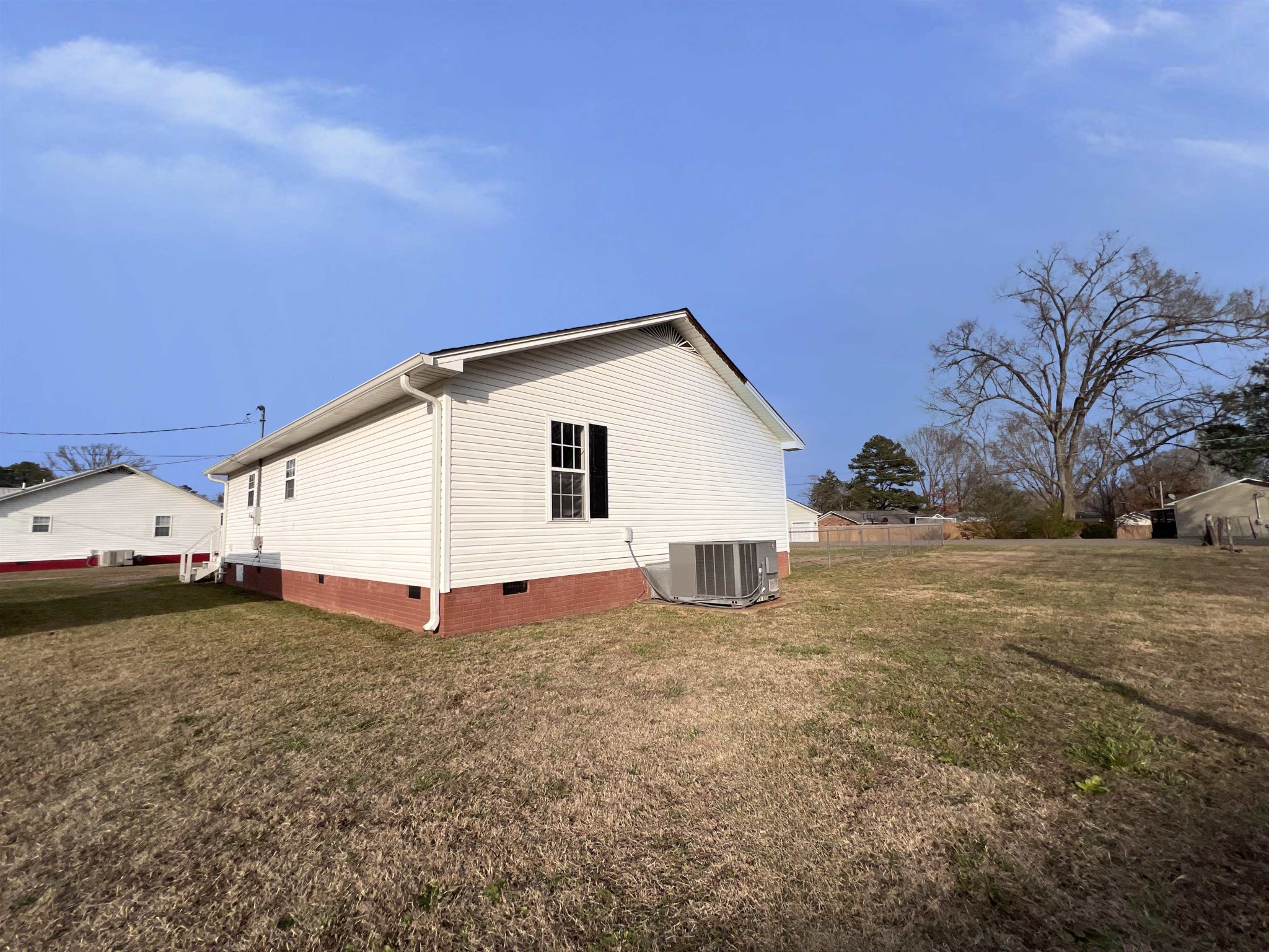 530 Stout Street Savannah, TN 38372 - Photo 38 of 39 a view of a house with a yard