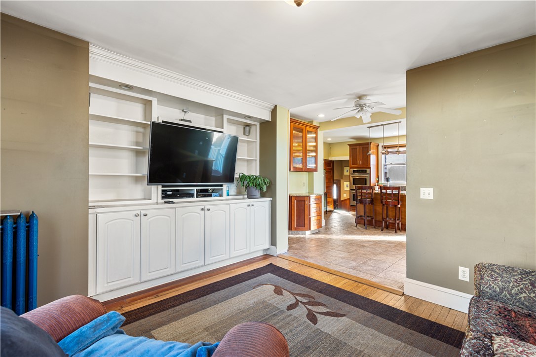 73 Strathmore Road Cranston, RI 02905 - Photo 20 of 49 Family Room