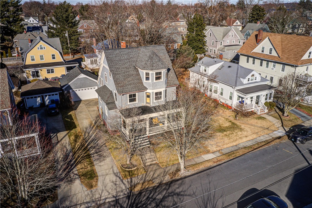 73 Strathmore Road Cranston, RI 02905 - Photo 2 of 49 73 Strathmore