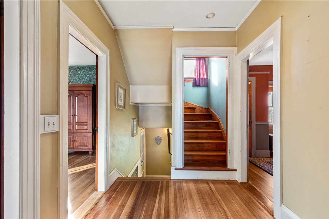 73 Strathmore Road Cranston, RI 02905 - Photo 33 of 49 2nd Floor Landing