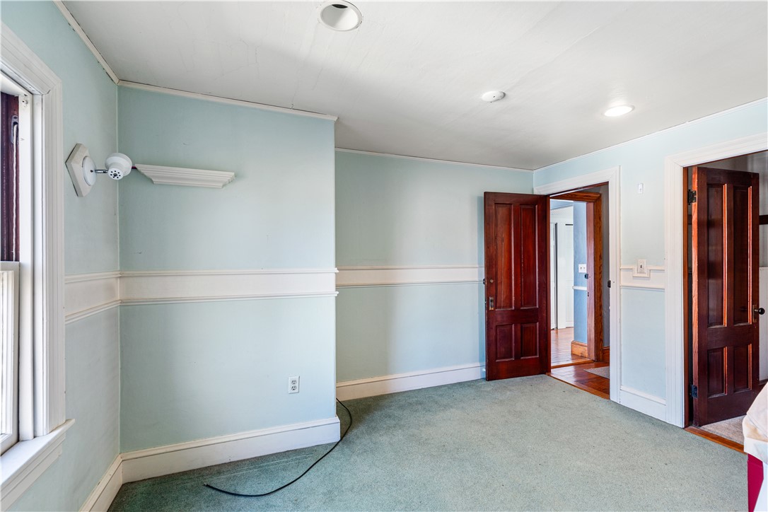 73 Strathmore Road Cranston, RI 02905 - Photo 36 of 49 3rd Floor Bedroom 4