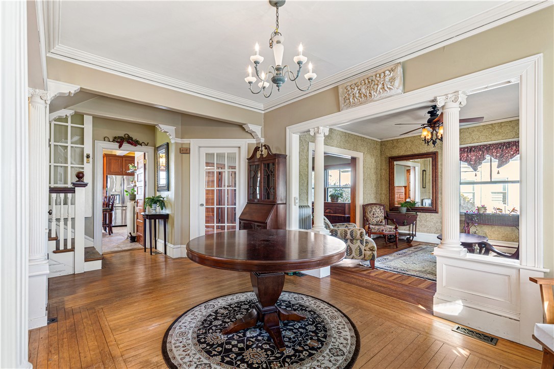 73 Strathmore Road Cranston, RI 02905 - Photo 5 of 49 Foyer