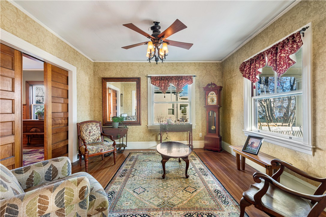 73 Strathmore Road Cranston, RI 02905 - Photo 8 of 49 Living Room