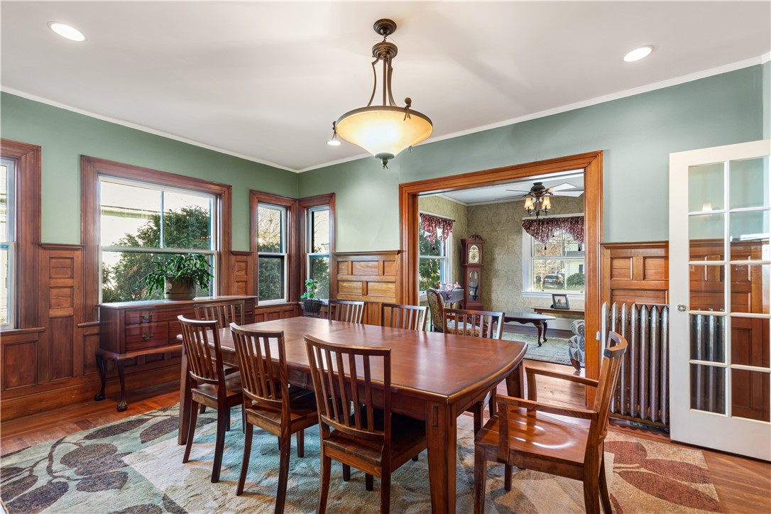 73 Strathmore Road Cranston, RI 02905 - Photo 10 of 49 Dining Room