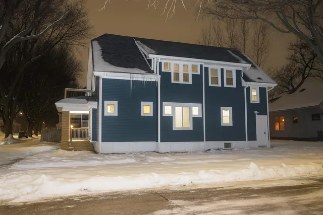 $235,000 | 402 West Melvina Street, Milwaukee, WI 53212