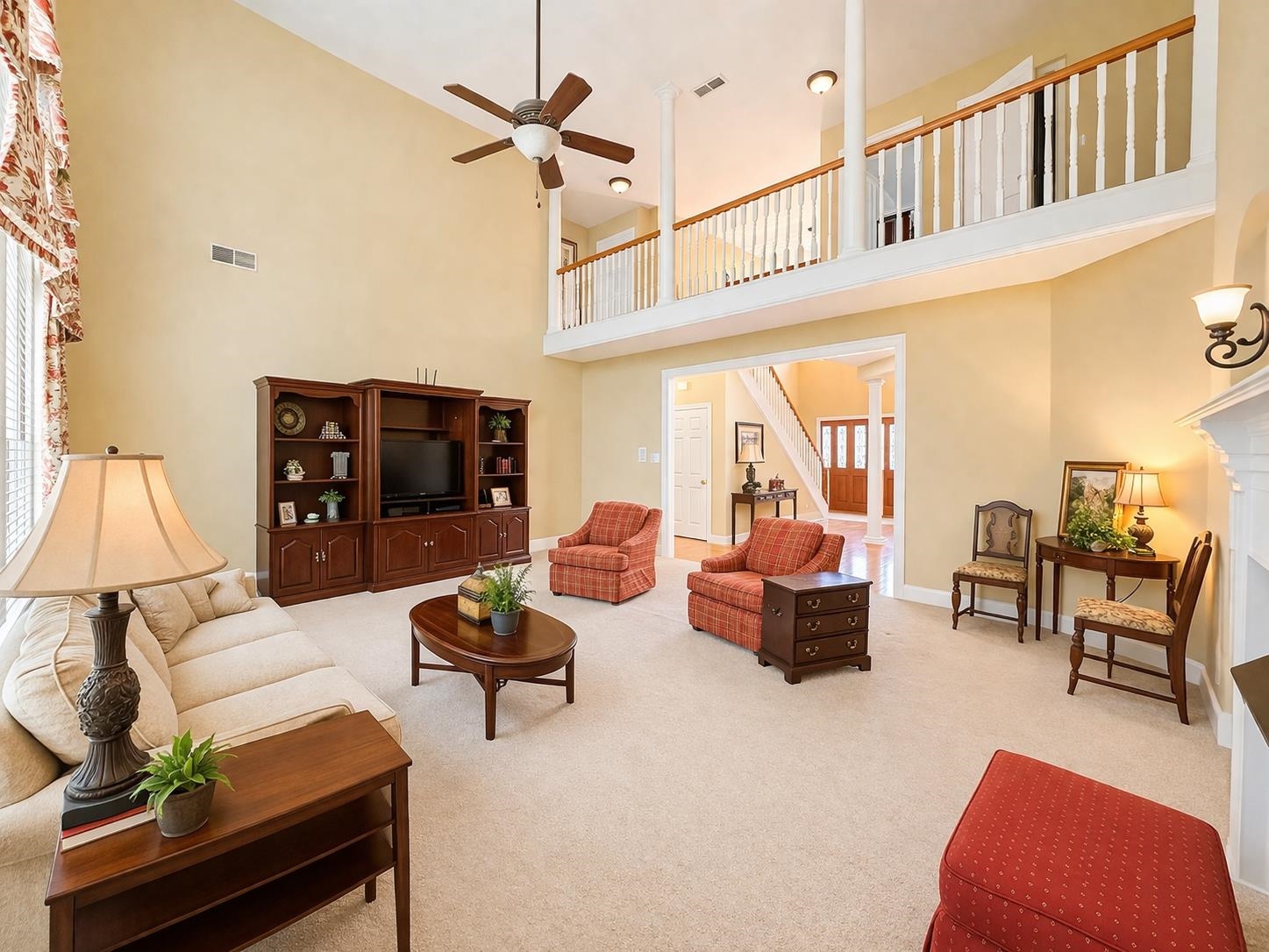 985 Collingham Cove Collierville, TN 38017 - Photo 9 of 17 a living room with furniture and a flat screen tv