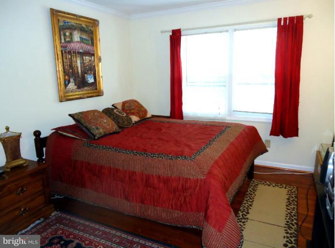 8303 Wickham Road Springfield, VA 22152 - Photo 18 of 23 Bedroom