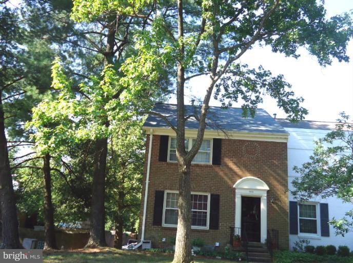 8303 Wickham Road Springfield, VA 22152 - Photo 23 of 23 Exterior (Front)