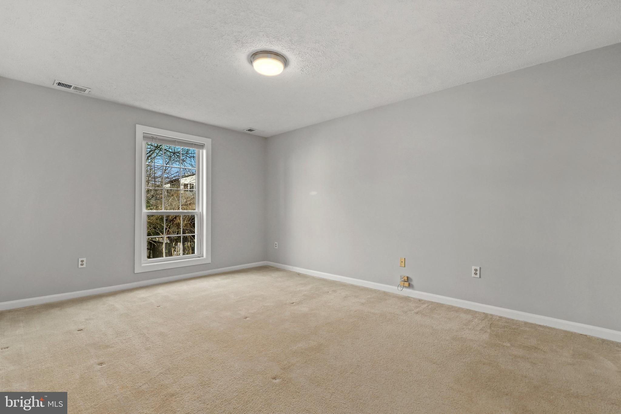 10038 Oakton Terrace Road Oakton, VA 22124 - Photo 13 of 25