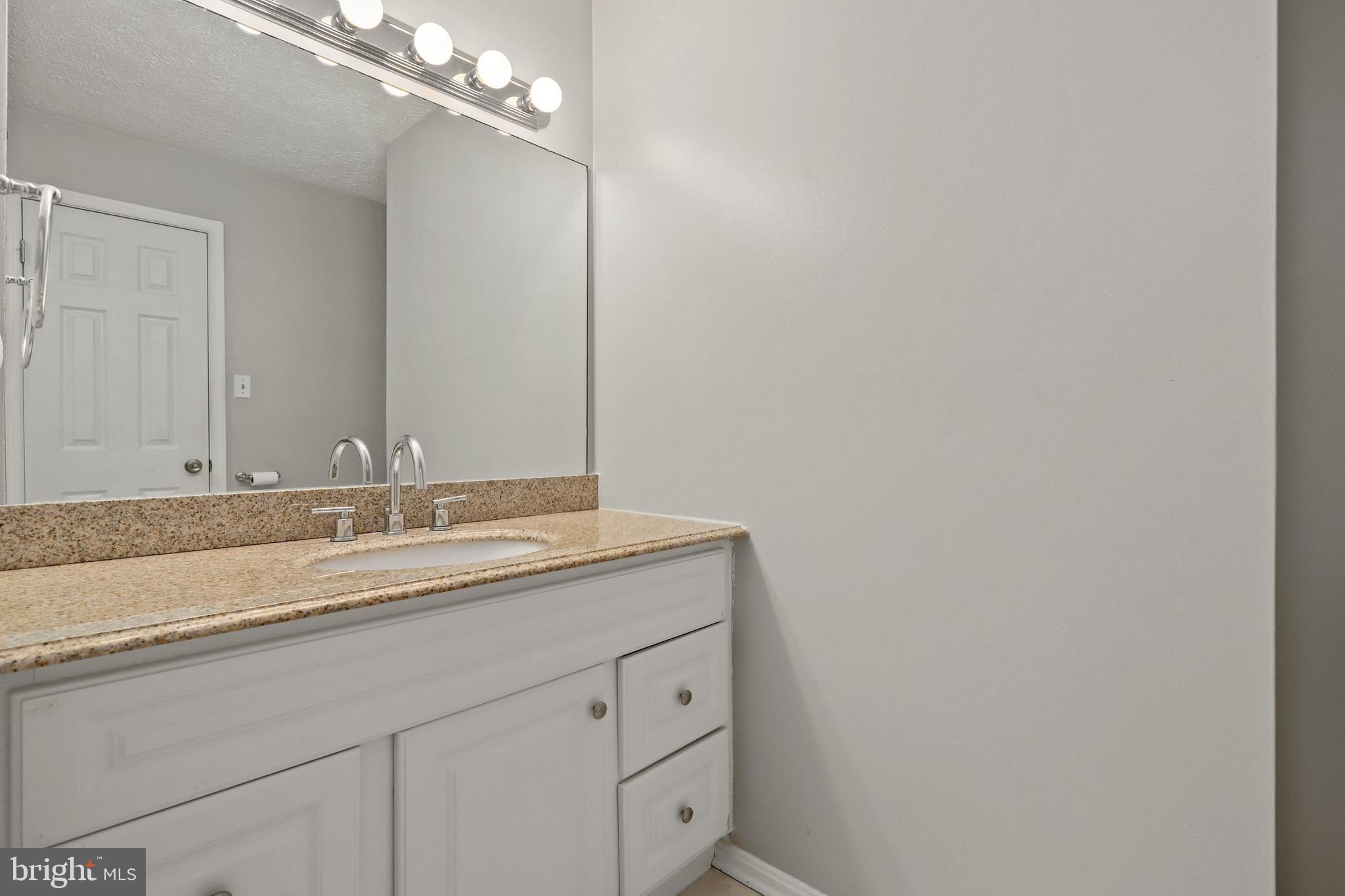 10038 Oakton Terrace Road Oakton, VA 22124 - Photo 17 of 25