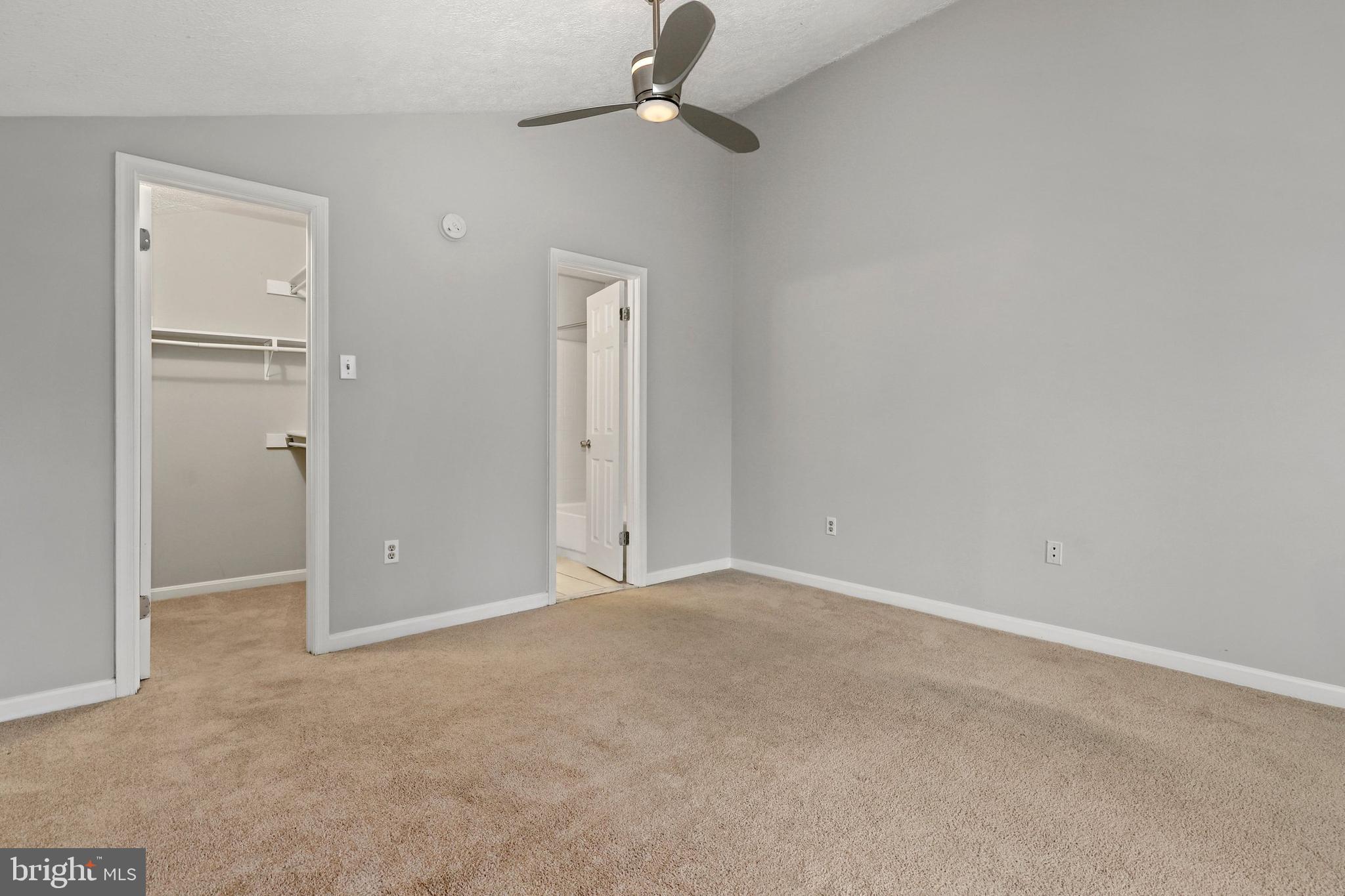 10038 Oakton Terrace Road Oakton, VA 22124 - Photo 20 of 25