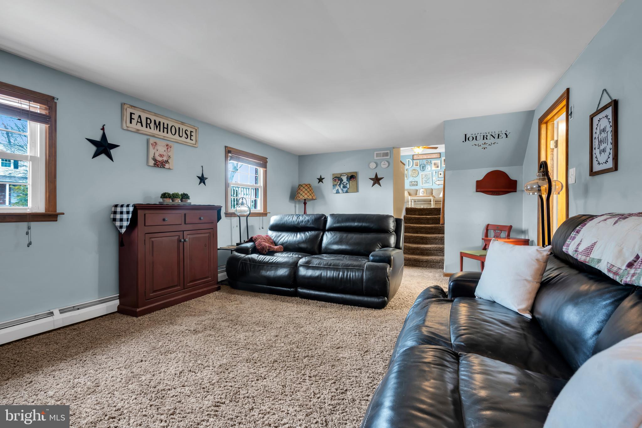 43 Morgan Road Aston, PA 19014 - Photo 13 of 30 Family Room