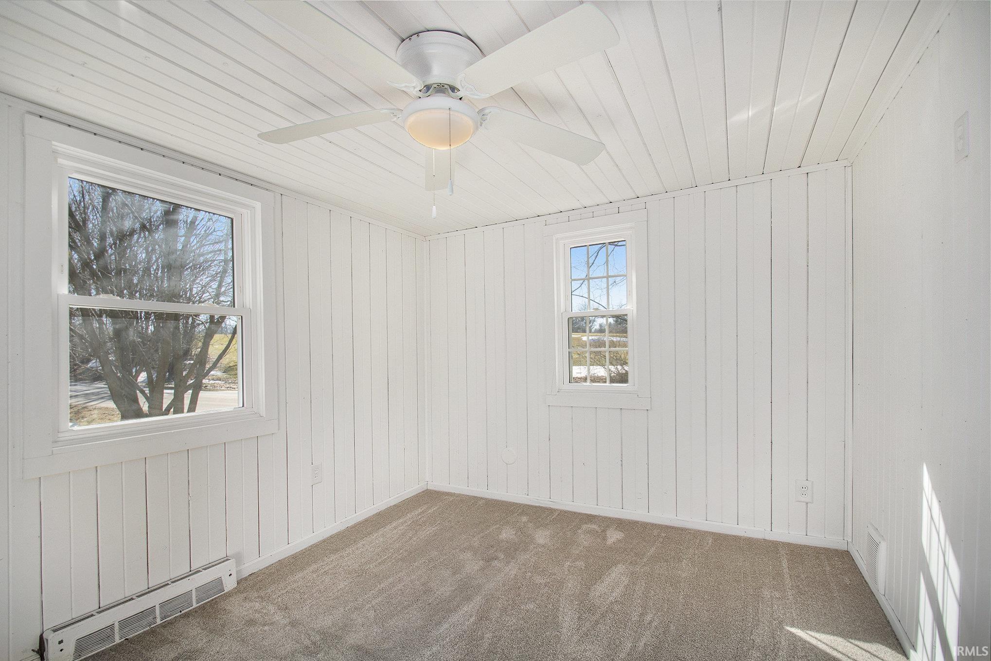 1304 Zollinger Road Goshen, IN 46528 - Photo 8 of 20 Gallery Image 8