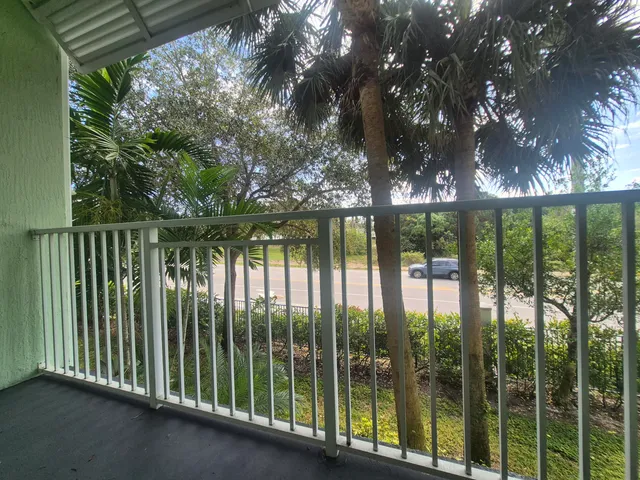 $1,950 | 3601 High Ridge Road, Unit 203, Boynton Beach, FL 33426