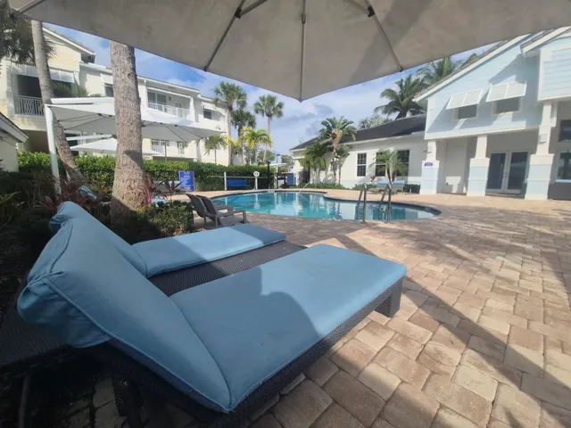 $1,950 | 3601 High Ridge Road, Unit 203, Boynton Beach, FL 33426