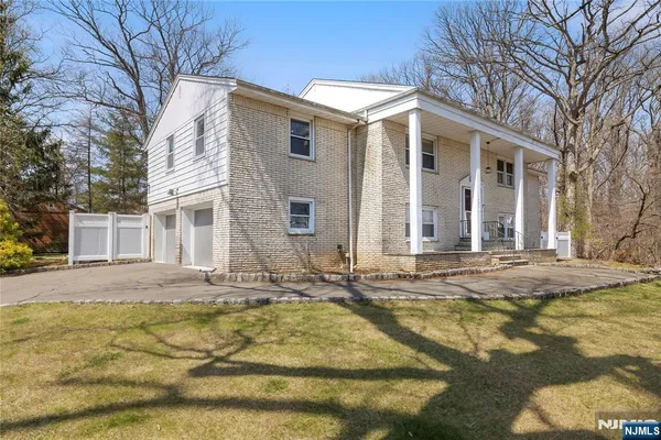 $10,800 | 682 Floyd Street, Englewood Cliffs, NJ 07632