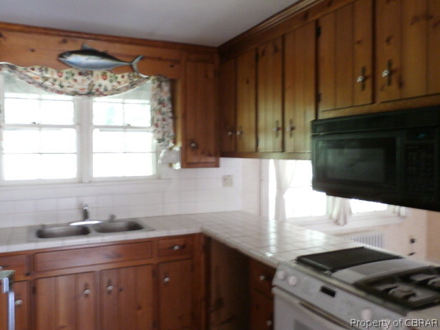 5500 Ware Neck Road Gloucester, VA 23061 - Photo 5 of 14