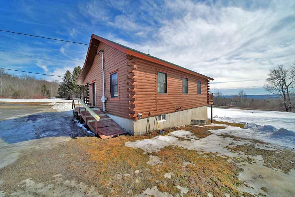 20 Hemore Road Houlton, ME 04730 - Photo 9 of 61 log-home-handicap-ramp