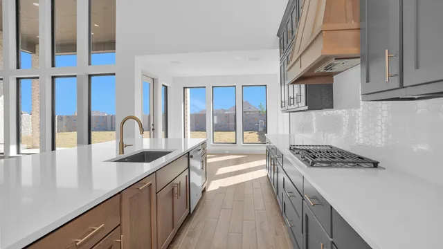 $809,900 | 31703 Bluebell Avenue, Fulshear, TX 77423