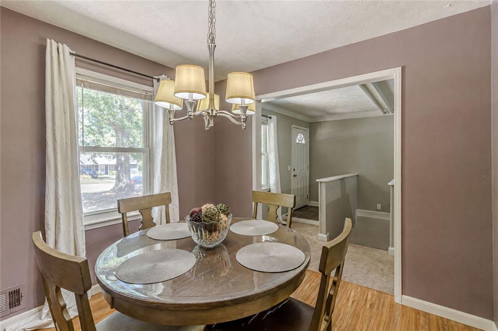 1527 Bennett Road Grayson, GA 30017 - Photo 2 of 34