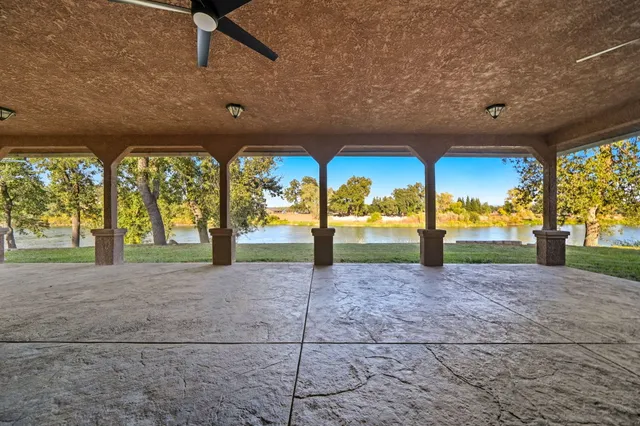 $1,099,000 | 22890 Blue Jay Lane, Anderson, CA 96007