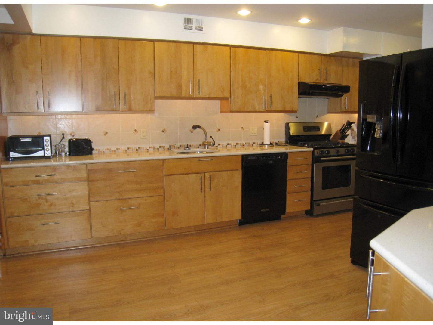 16 Exeter Road East Windsor, NJ 08520 - Photo 10 of 21 Kitchen
