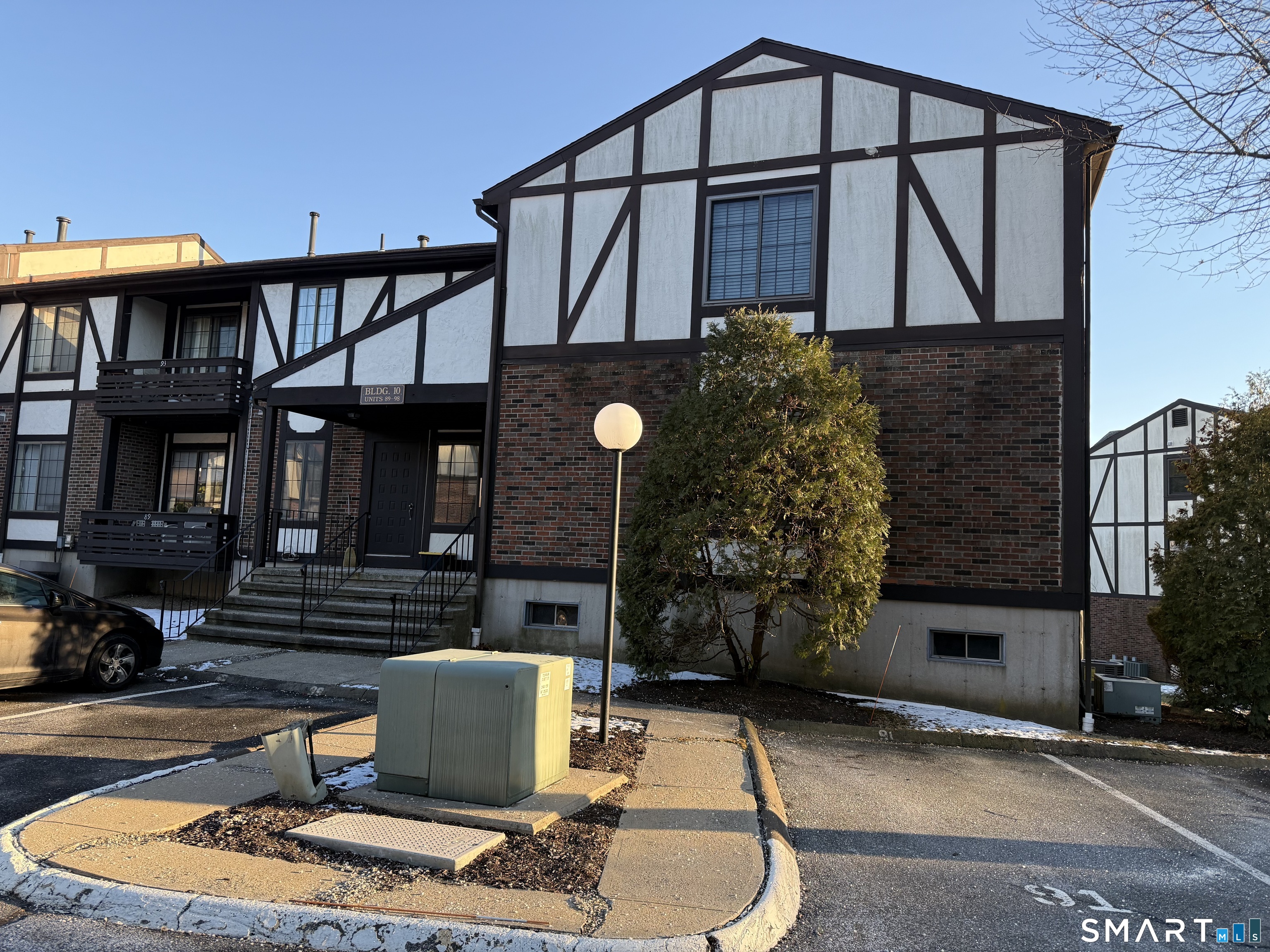 365 Mather Street, Unit 92 Hamden, CT 06514 - Photo 2 of 27