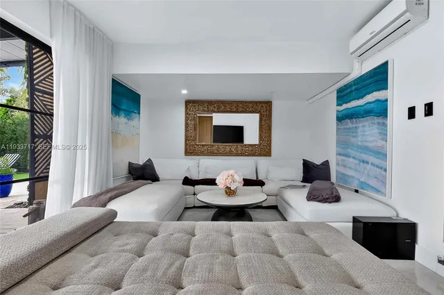 $11,500 | 800 Northeast 97th Street, Miami Shores, FL 33138