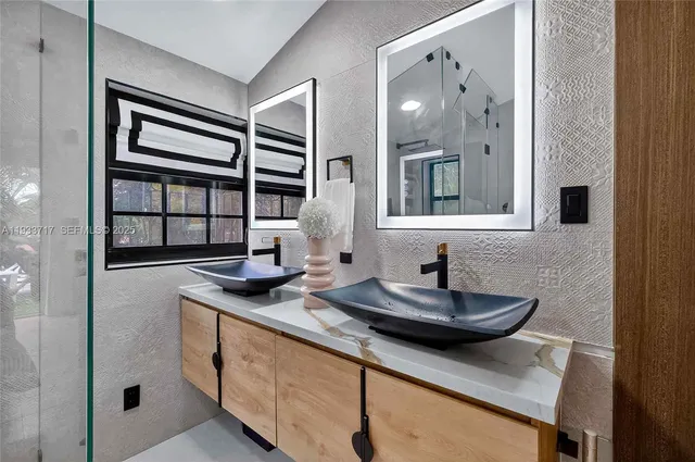 $11,500 | 800 Northeast 97th Street, Miami Shores, FL 33138