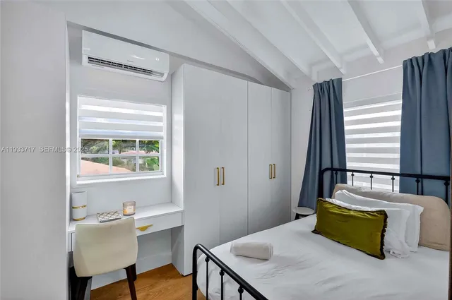 $11,500 | 800 Northeast 97th Street, Miami Shores, FL 33138