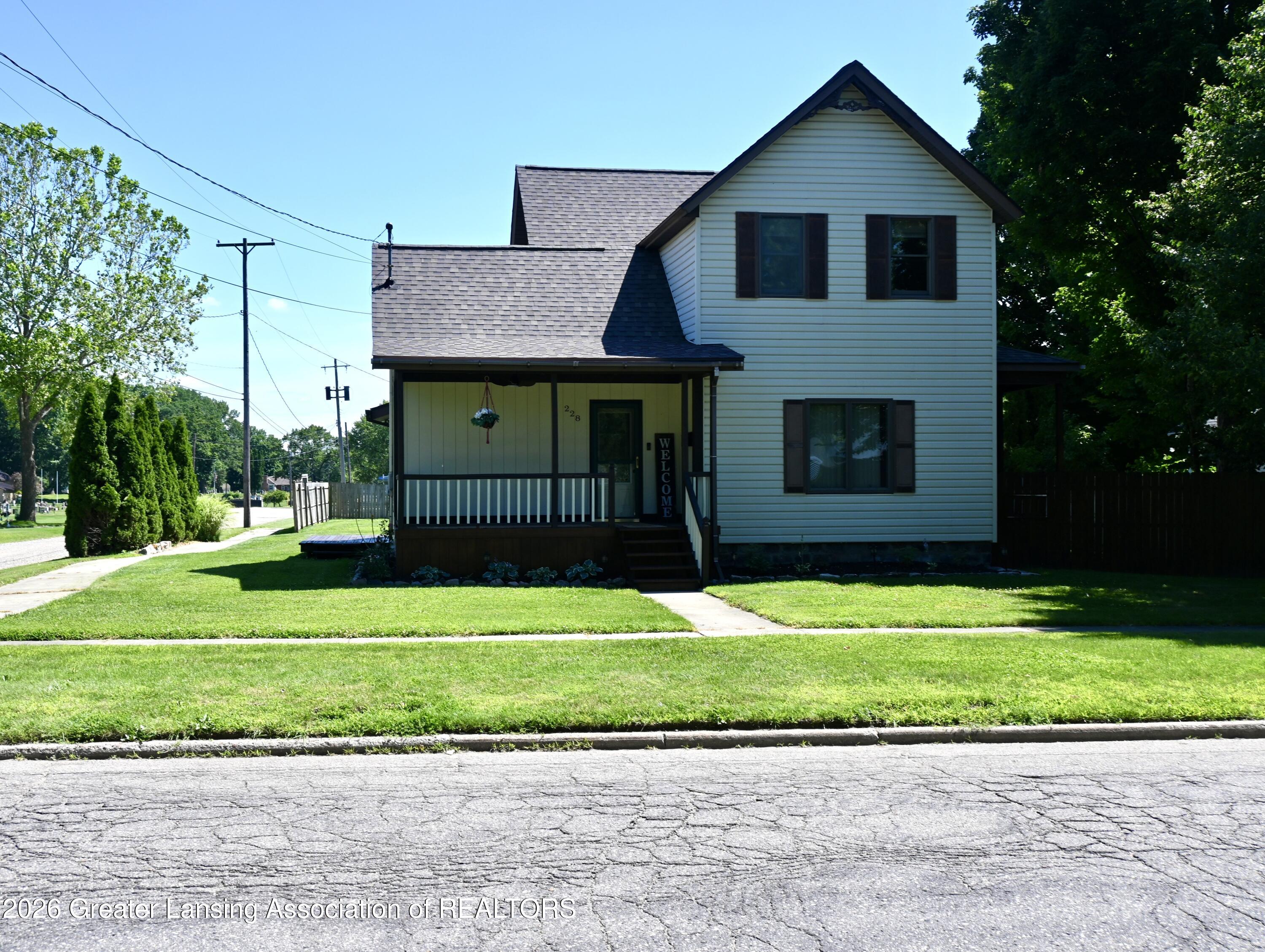 228 Union Street Grand Ledge, MI 48837 - Photo 1 of 35 228 Union st