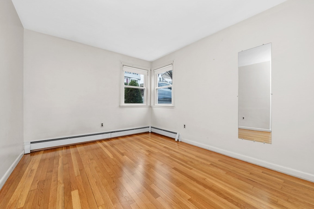 37 Upland Road Waltham, MA 02451 - Photo 13 of 28