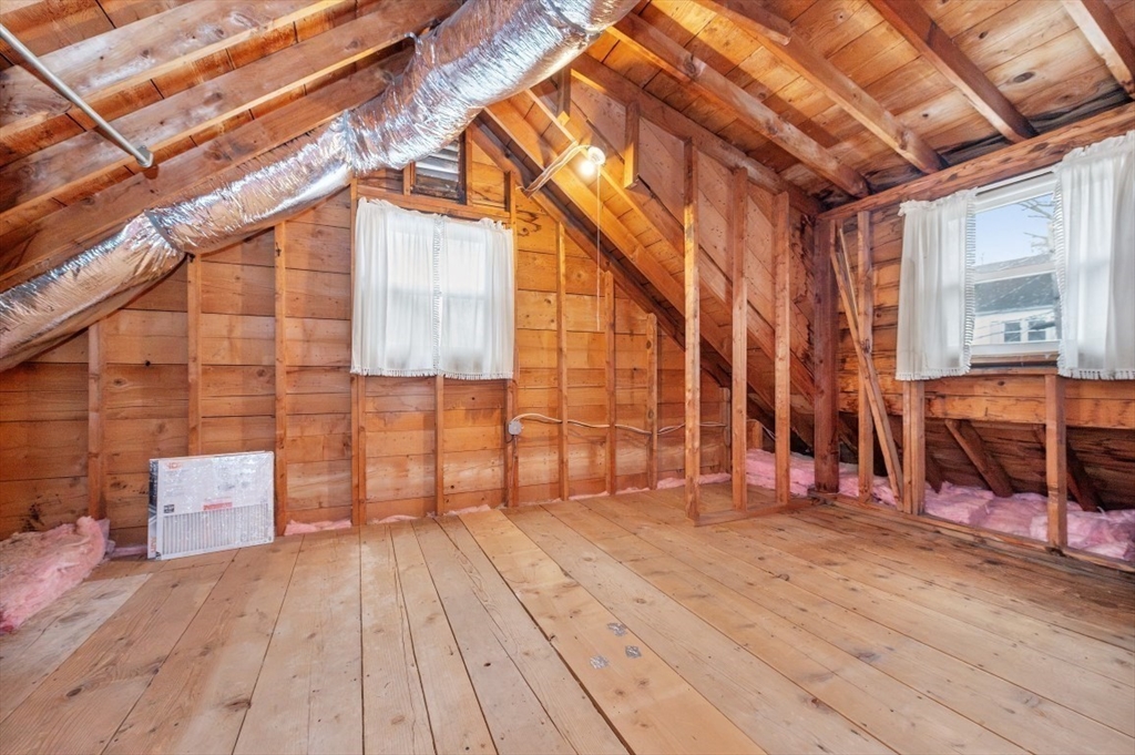 37 Upland Road Waltham, MA 02451 - Photo 20 of 28