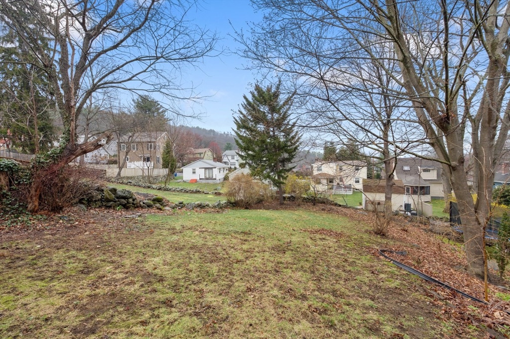 37 Upland Road Waltham, MA 02451 - Photo 26 of 28