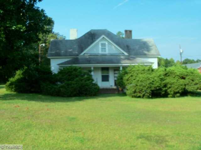 312 Jarrett Road Thomasville, NC 27360 - Photo 1 of 2 Exterior Front.