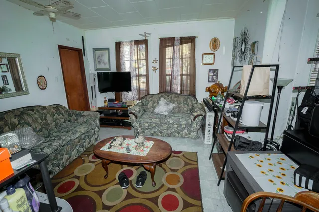 $390,000 | 337 Maria Avenue, St. Paul, MN 55106