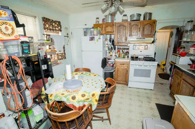 $390,000 | 337 Maria Avenue, St. Paul, MN 55106