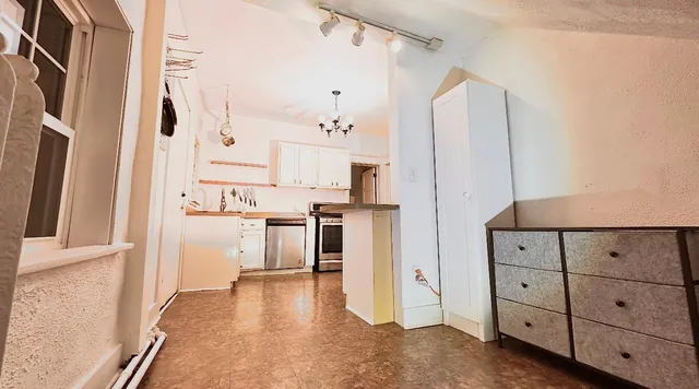 $1,450 | 1253 Ashland Avenue, St. Paul, MN 55104