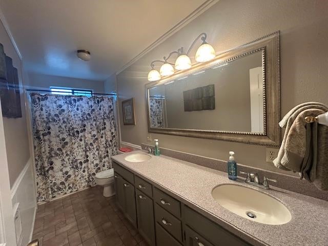 4230 Travis Heights Road Yreka, CA 96097 - Photo 16 of 27 Gallery Image 16